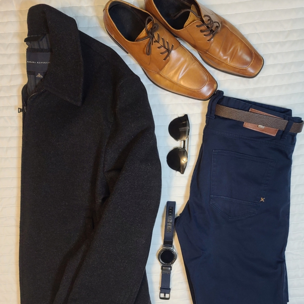 Jacket by Banana Republic - Picture 2 of 4